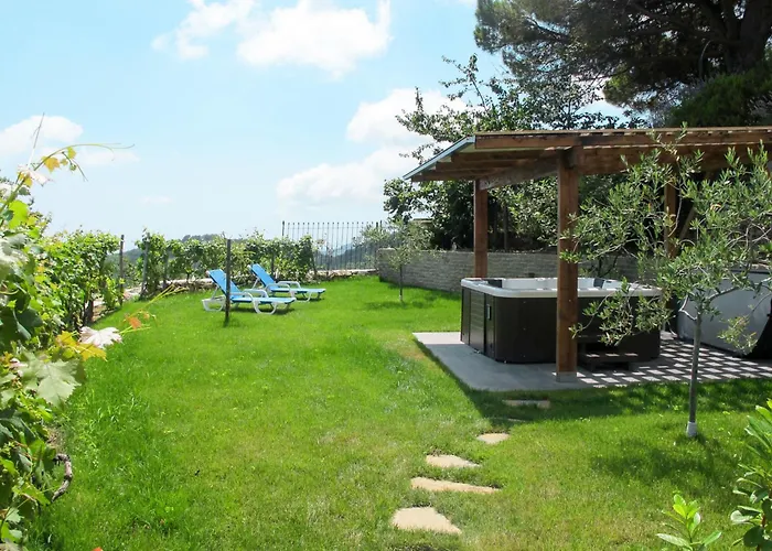 Appartamento Giglio - Vlo205 By Interhome Lecchiore