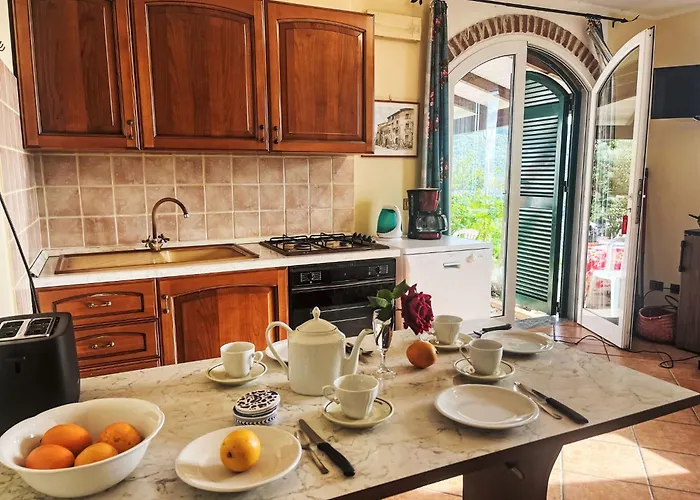 Appartamento Giglio - Vlo205 By Interhome